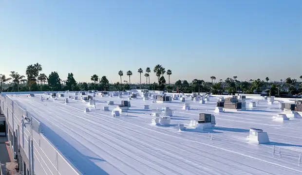 Warehouse roof planning for industrial buildings and logistics properties